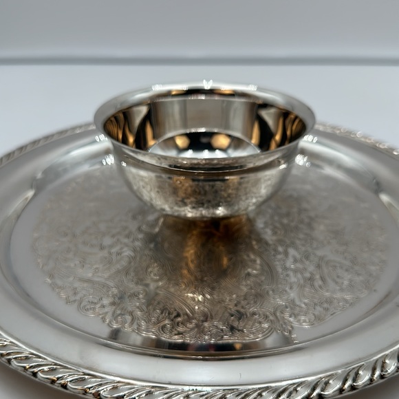 Vintage Oneida USA Silver Plated One Piece Chip & Dip Serving Platter - Picture 10 of 16